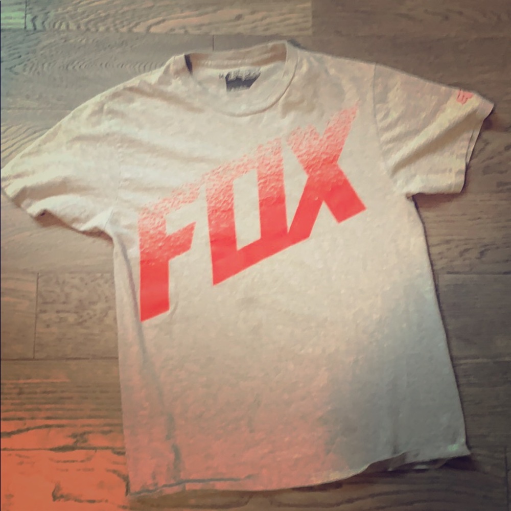Men’s medium grey fox racing t shirt